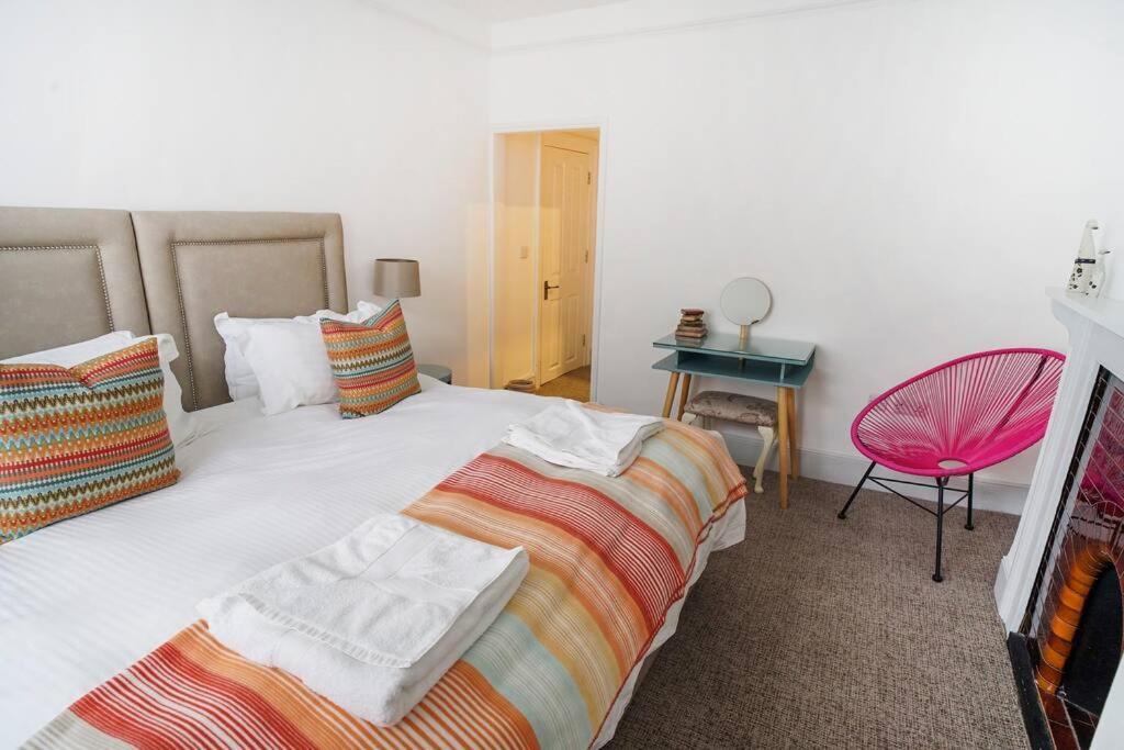 Paskins, Cowes - Sleeps 4 - 2 Bed - 2 Bath - Central Location Esterno foto